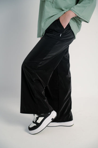 Waterproof Solid Modern Pants – Black