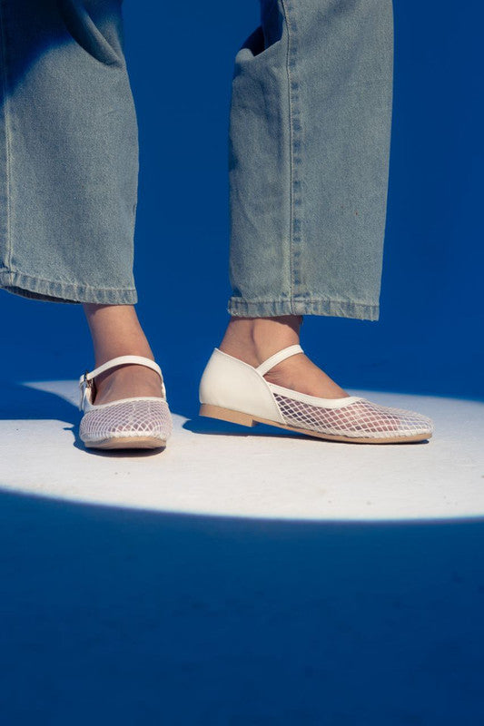Leather Swan Ballerina Flats - White