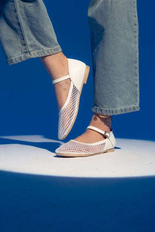 Leather Swan Ballerina Flats - White