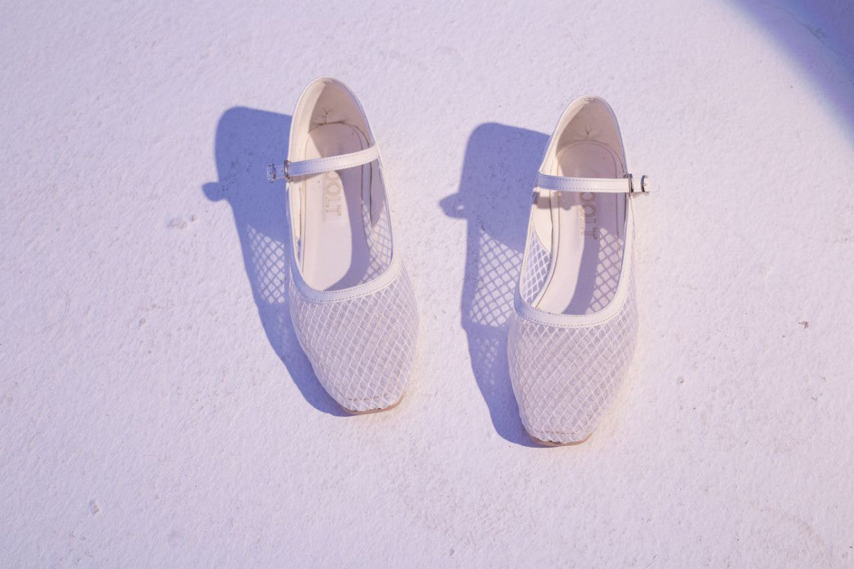 Leather Swan Ballerina Flats - White