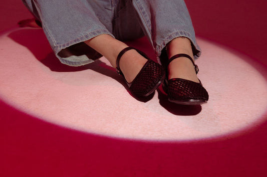 Leather Swan Ballerina Flats - Black