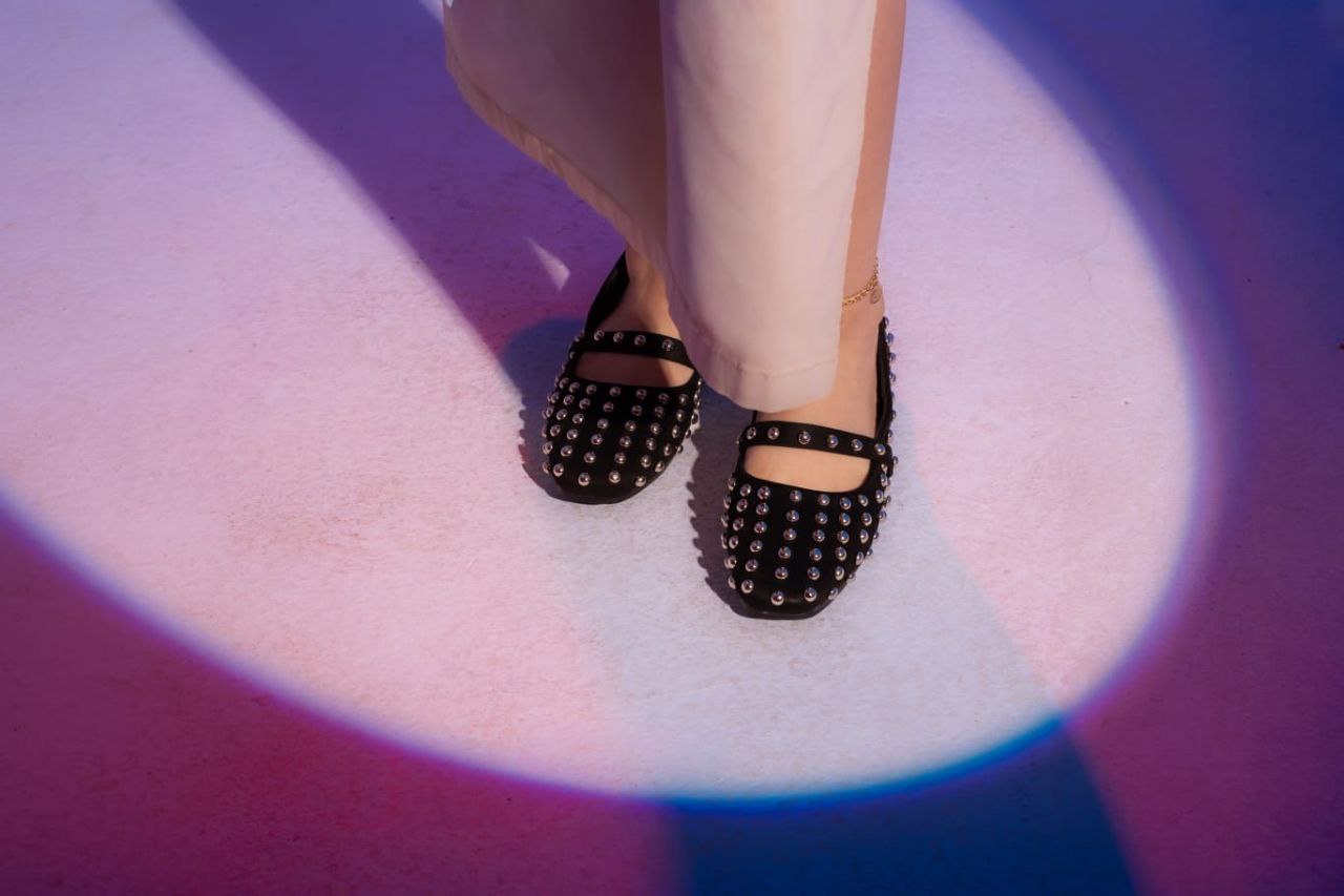 Velvet Fabric Studded Ballarina - Black