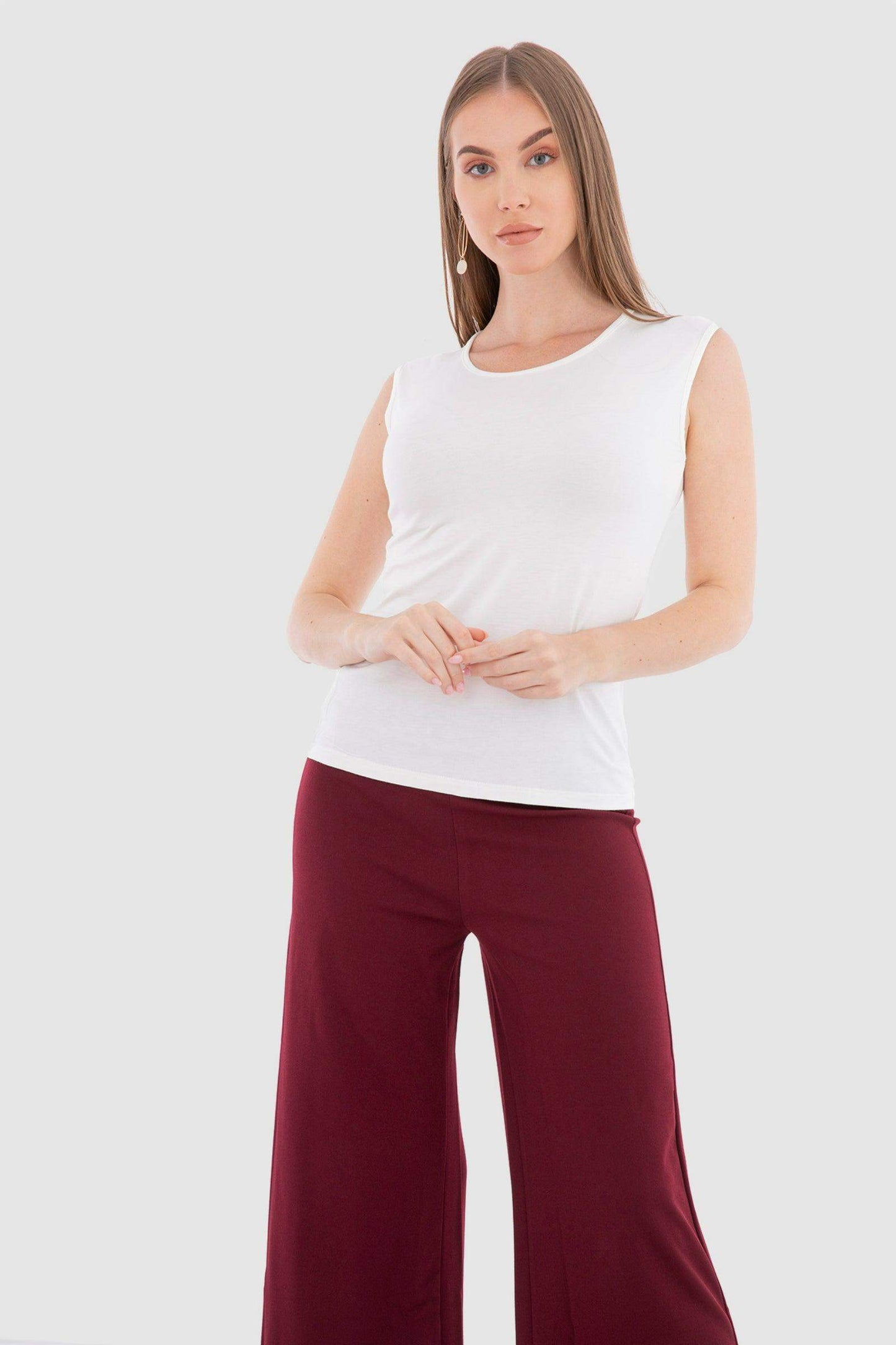 Sleeveless Crew Neck Top - Carina - ÙƒØ§Ø±ÙŠÙ†Ø§